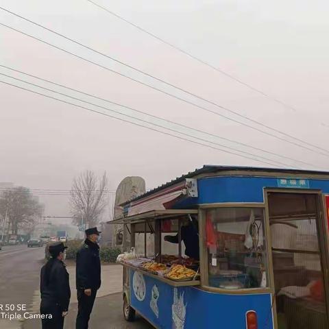 落实门前五包，治理占道经营