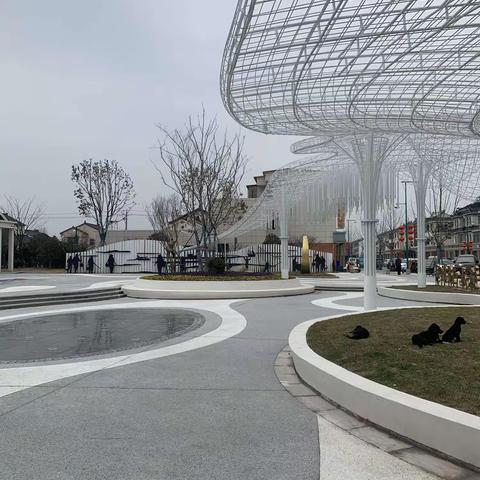 四月走园-街头游园