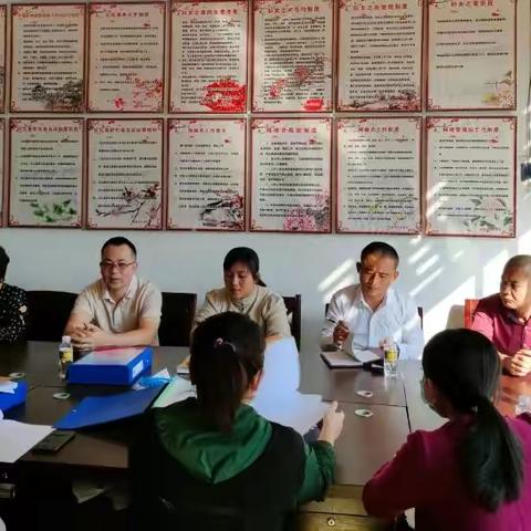 秀英区联合检查组莅临西秀镇检查2021年第三季度村务公开和民主管理暨“四议三公开”工作