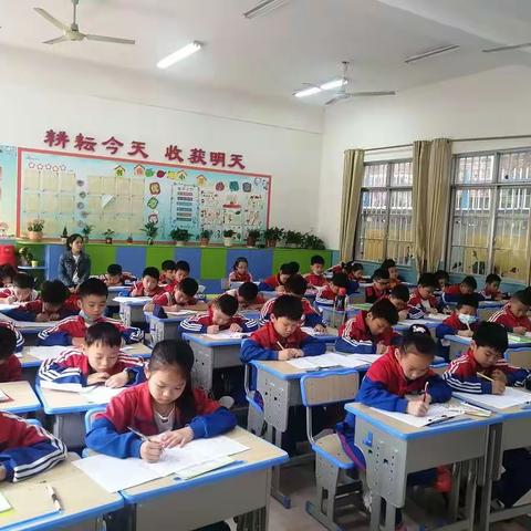 正考风 严考纪 促学风———记港北区建设小学2021年春季期期中考试报道