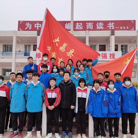 “弘扬雷锋精神，争做文明学生”主题教育月活动