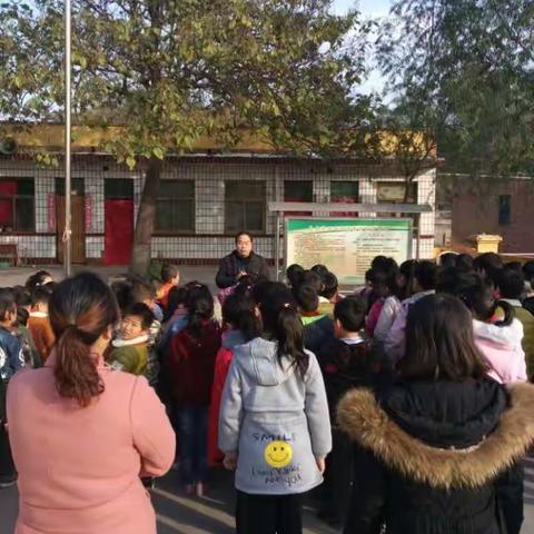 伯延镇龙泉小学开展消防演练活动