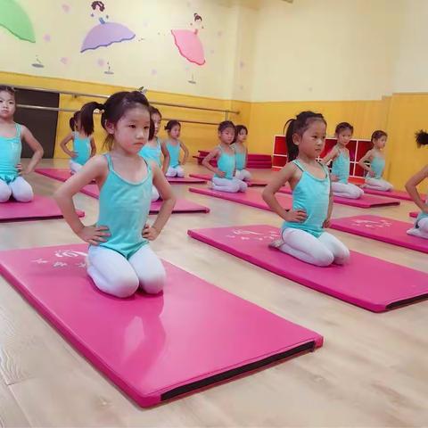 🍀芽芽二班🍀