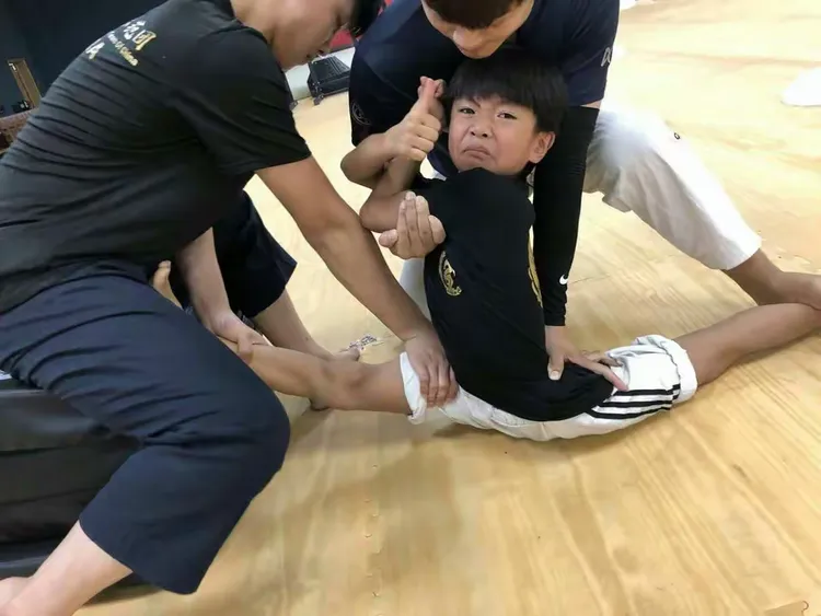 蓝旭龙暑期的龙英道馆之旅