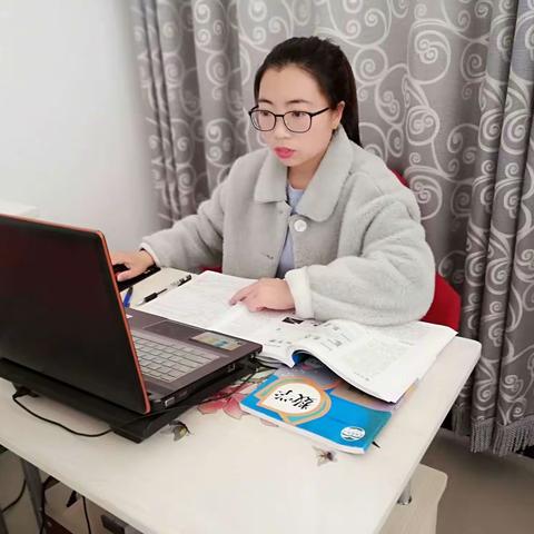 向阳而生   做最美师者——记朱阳镇第一小学岳艳乐老师
