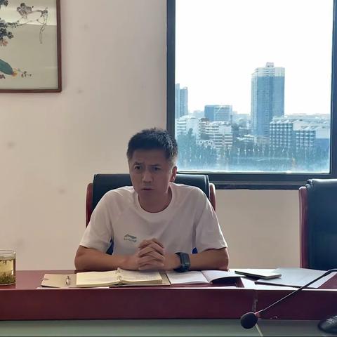 银行卡中心传达“榆林分行2022年年中工作会议”精神