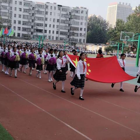 因运动而精彩……潍坊日向友好学校一年级六班秋季运动会