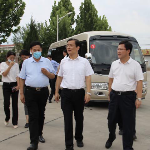 运城市委书记丁小强，深入晋星牧业考察调研