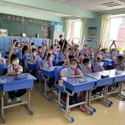 云开疫散复学日 少年筑梦正当时