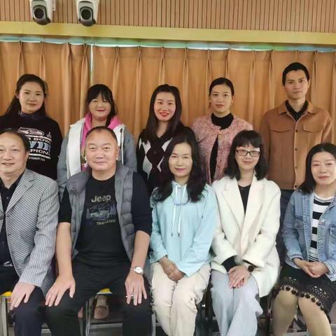 落实课标理念  研讨智慧课堂