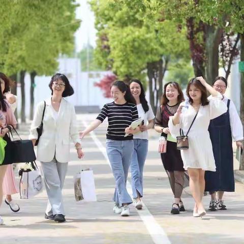 送课促教，助力乡村音乐新课堂——李秋君名师工作室送教天筑小学进行时