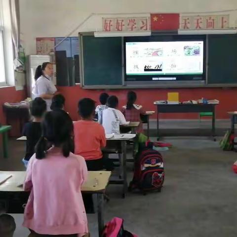 孩子的学校生活