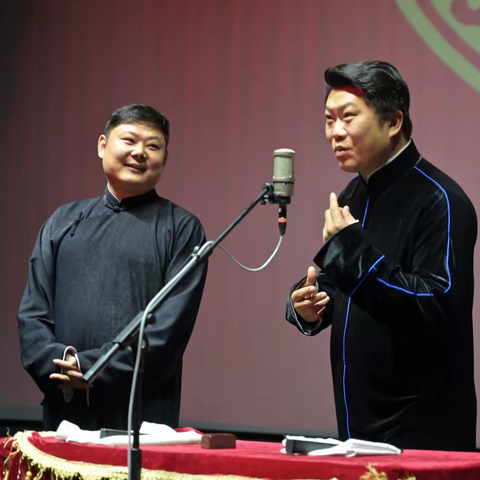 周末相声剧场推荐 半趣斋相声剧场(万达影城）