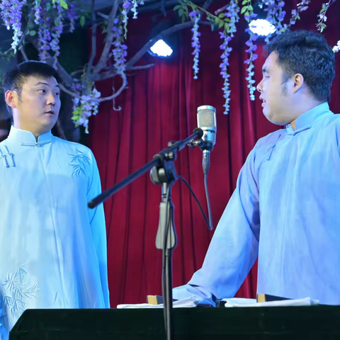 一边喝茶颜，一边看相声 半趣斋相声剧场