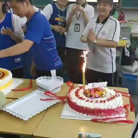 泸化高三11班集体生日宴