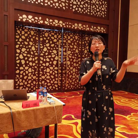 吕梁市高中教育振兴计划——2019年政治学科骨干教师研修简报第六期