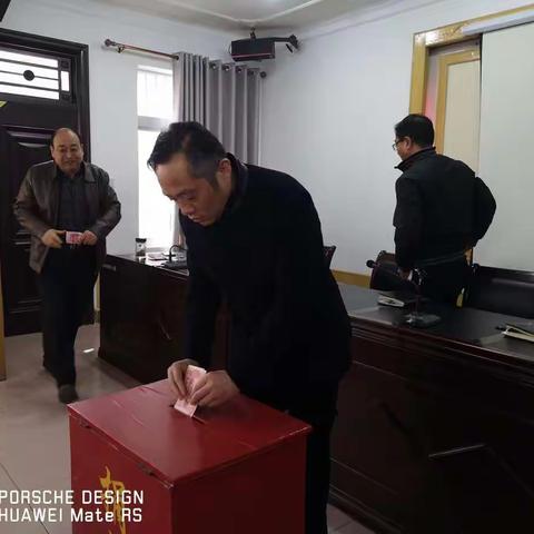 骊山街办开展退役军人关爱基金募捐活动