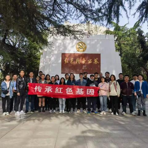 汉阳区城市管理执法局组织2023年入党积极分子到向警予生平纪念馆参观见学