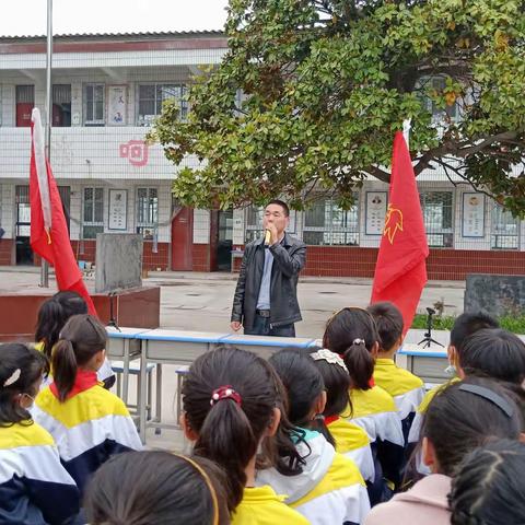 辛勤耕耘结硕果 期中总结促提升——师灵小学2022年第二学期半期总结大会