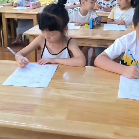 七彩乐意幼儿园暑假二班——幼小衔接第二周精彩回顾