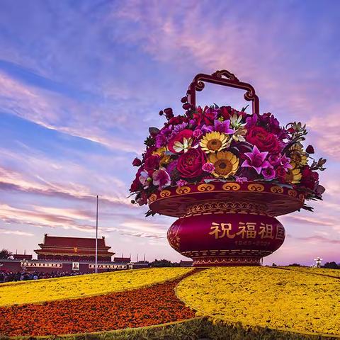 【lhx】 京城上空出现“火烧云”奇观