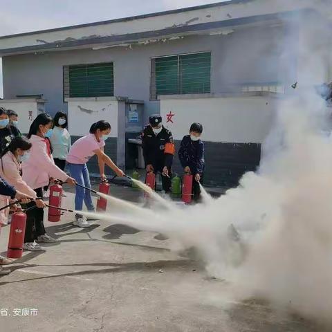 增强消防意识  掌握逃生常识------冉砭小学开展消防安全教育及演练活动