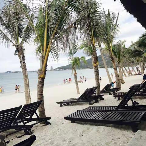 越南第三天：美人滩头作美人，五指岩上寻五指