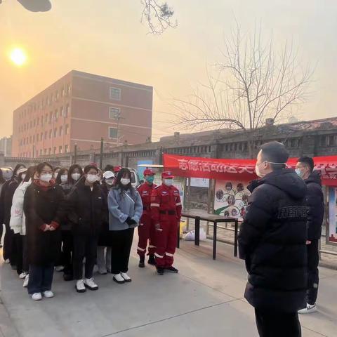 寒冬生暖意，微光扶人心——汾阳市人民医院志愿者在行动