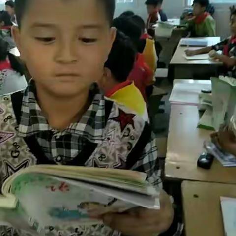 我班同学都想试试自己的朗读水平