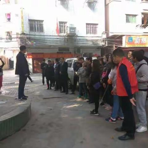 新市街开展“洁家园、除四害、保健康”主题爱国卫生专项统一行动