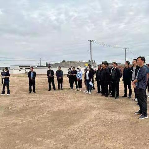 三雷镇组织人大代表观摩学习重点工作