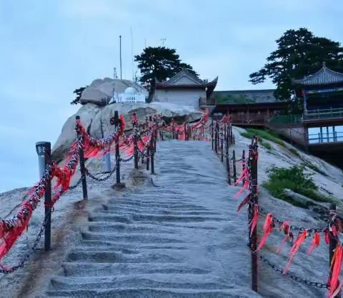 三山五岳之西岳——华山
