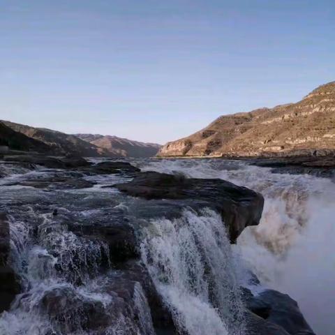 一路向北经三秦大地奔壶口瀑布而来👁