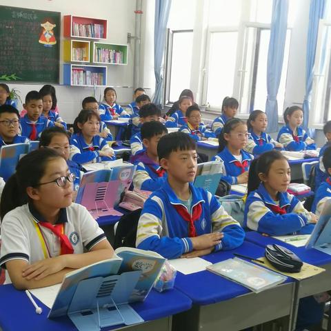 同课异构展风采，互听互评促成长