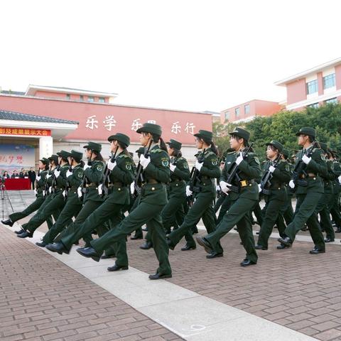 清中国防班，祝清远市人民新春快乐！