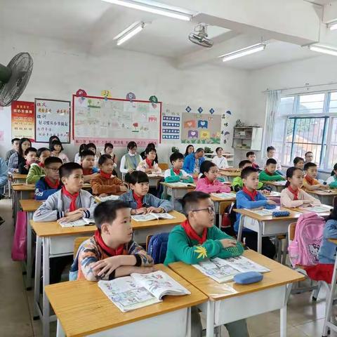 让英语课堂更加生机盎然—前锋镇中心小学英语汇报课活动