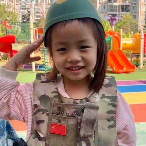 周薇岚宝贝的期末评语