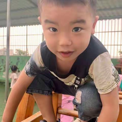 黄邵峰宝贝的期末评语