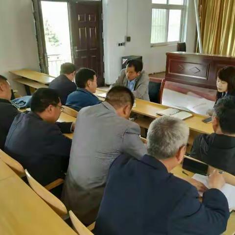 狮豹头乡人大主席团组织部分代表传达学习《关于加强全省人大代表联络站建设的指导意见》