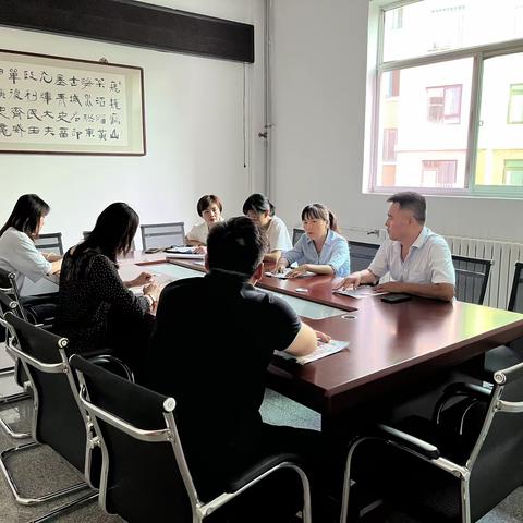 即发阳光城社区召开垃圾分类部署工作