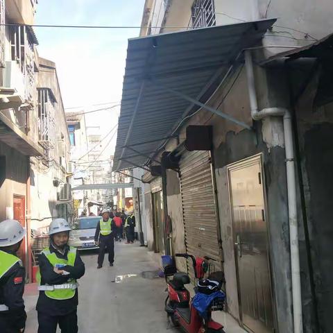 温州瑞安：飞云街道持续攻坚，拆除马道村背街小巷违法建筑