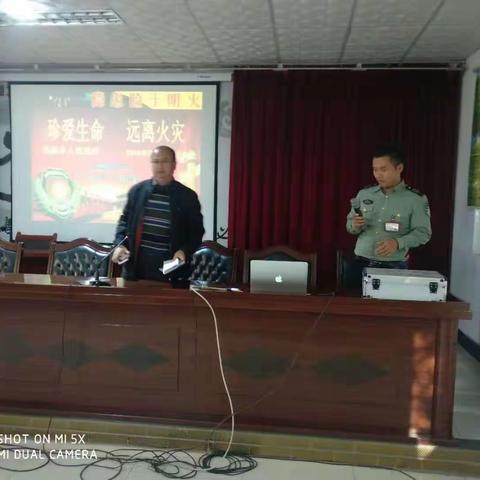 消防培训不松懈，安全意识铸心间