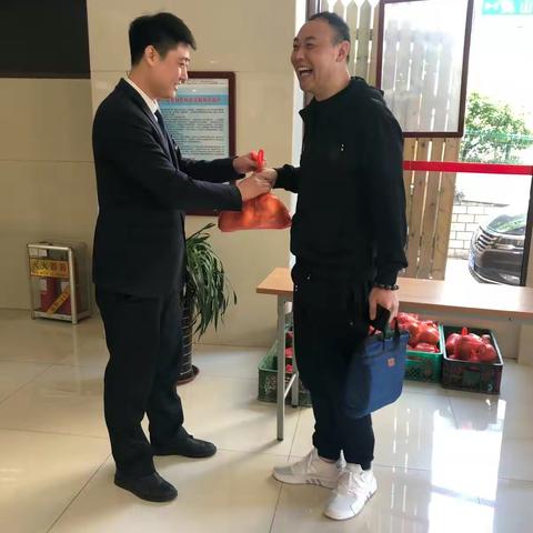 青岛农商银行十五大街支行客户回馈活动