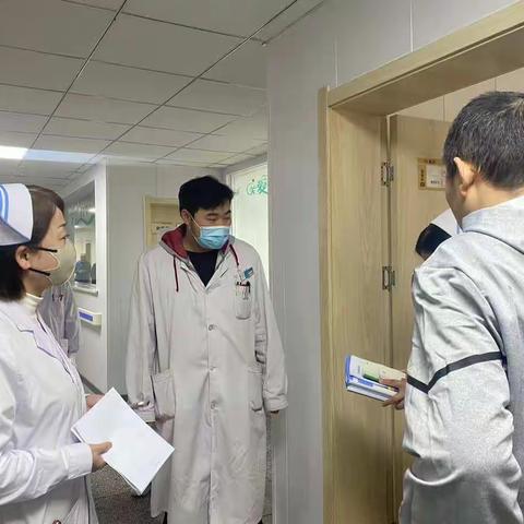 我院护理部对患者进行健康宣教、病人满意度调查及护理查房