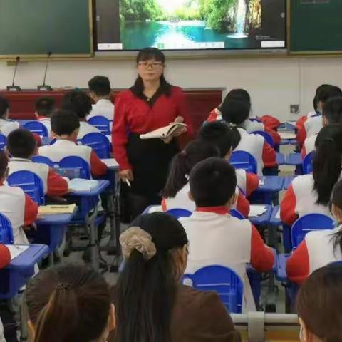 高山流水觅知音 携手共进促提升      ——郊尾中心小学开展“传帮带.共成长”主题教研活动报道