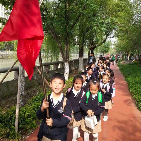 走进大自然的怀抱—记一年级研学旅行