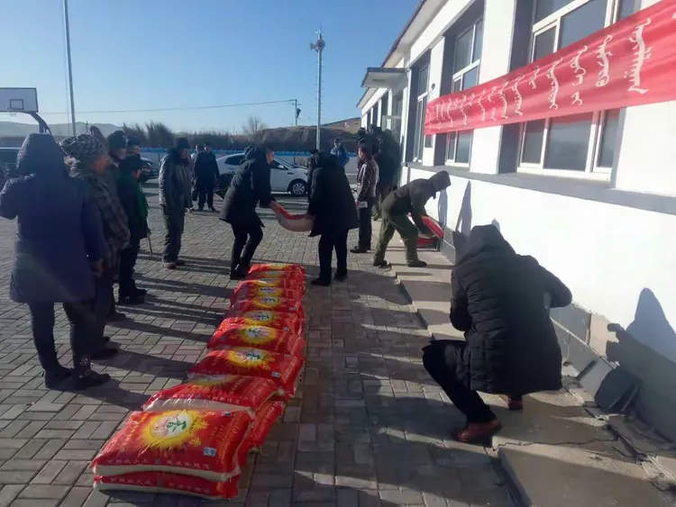 翁牛特旗“远古之光”文化旅游发展有限公司布敦花嘎查旅游扶贫启动仪式