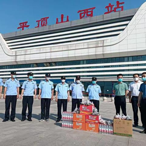 疫情防控不放松 端午慰问送关怀