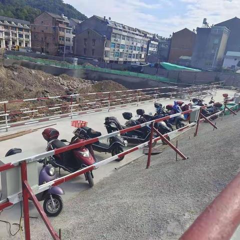 温岭市太平街道岙底胡有利更新项目10月份安全检查