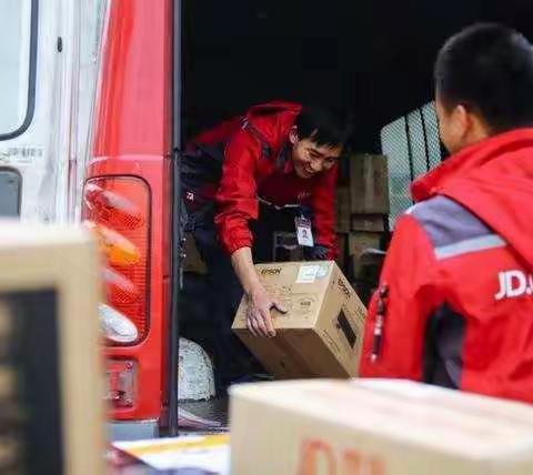 北京大美寰宇影业有限公司讲述京东调集千余名快递员支援北京